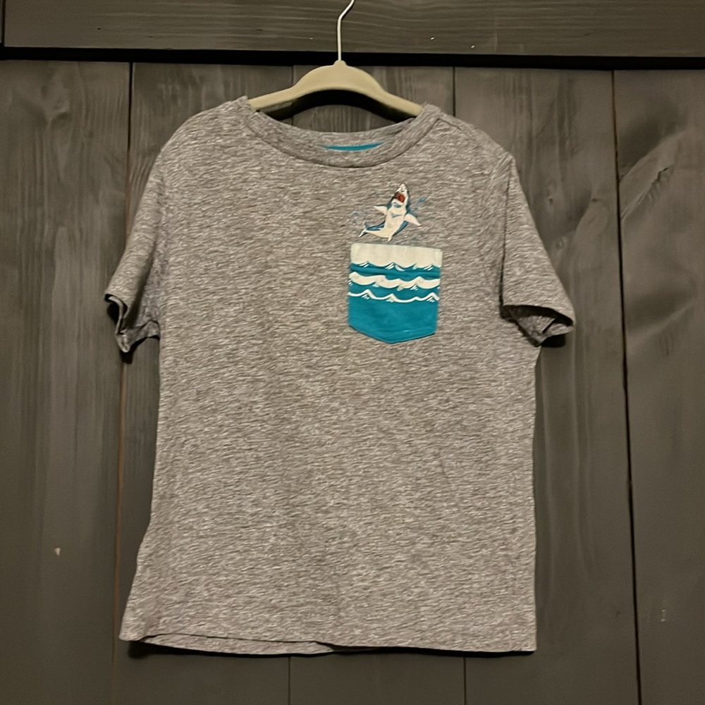 Old Navy boys shirt size 5